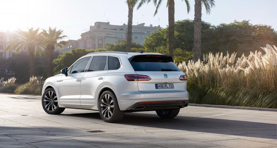  Volkswagen Touareg V6 TDI R-Line 2018 года  (WW) (фото 24 из 41)